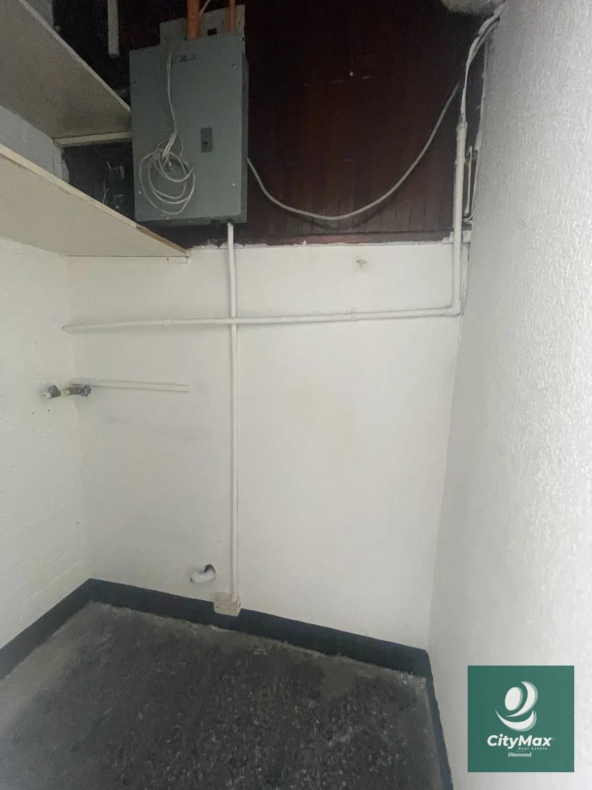 Oficina en Renta en Edificio Zona 9 Ciudad de Guatemala — Oficina en Alquiler en Zona 9, Guatemala, Ciudad — foto 8 de 13
