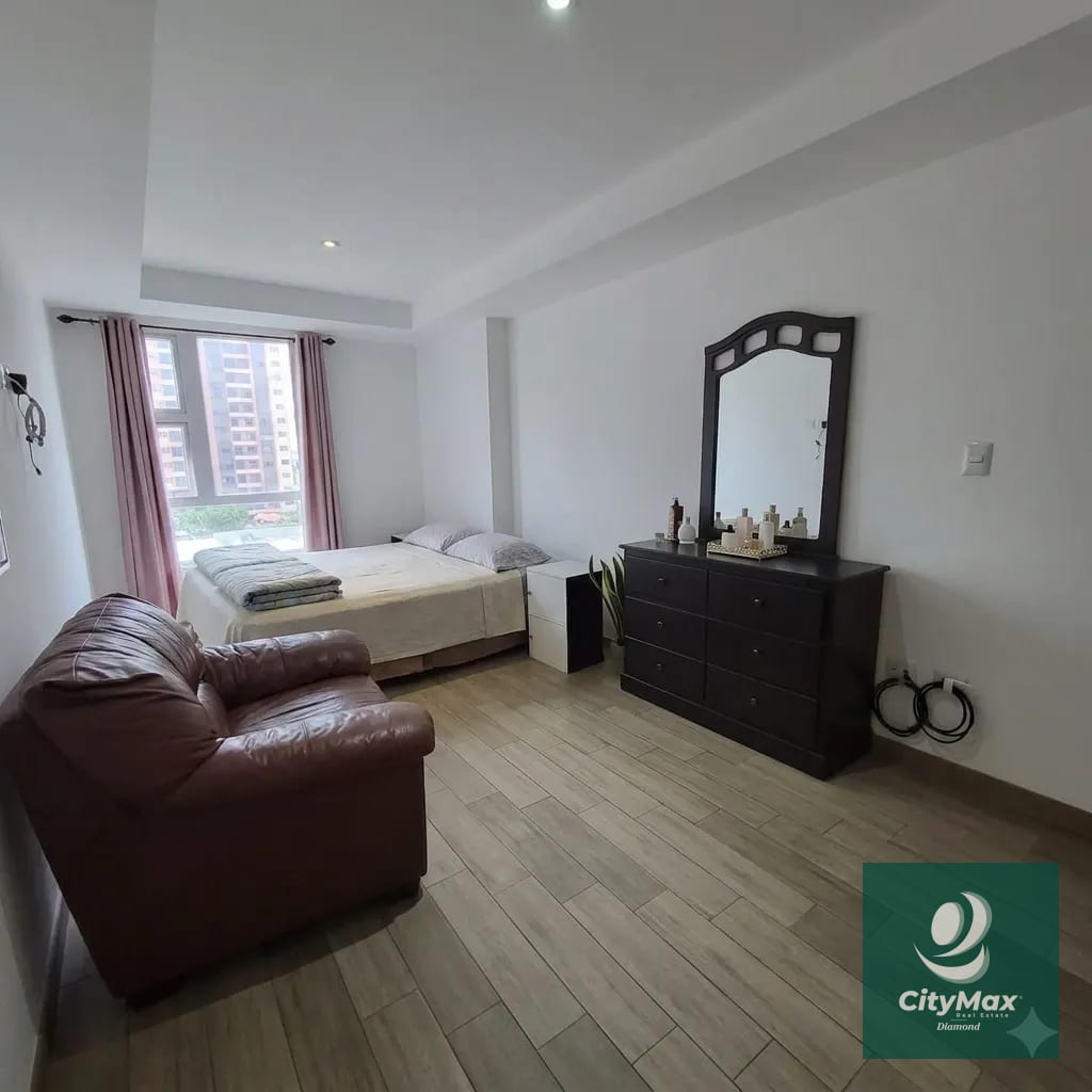 Apartamento en venta en zona 10 — Apartamento en Venta en Zona 10, Guatemala, Ciudad — foto 2 de 12