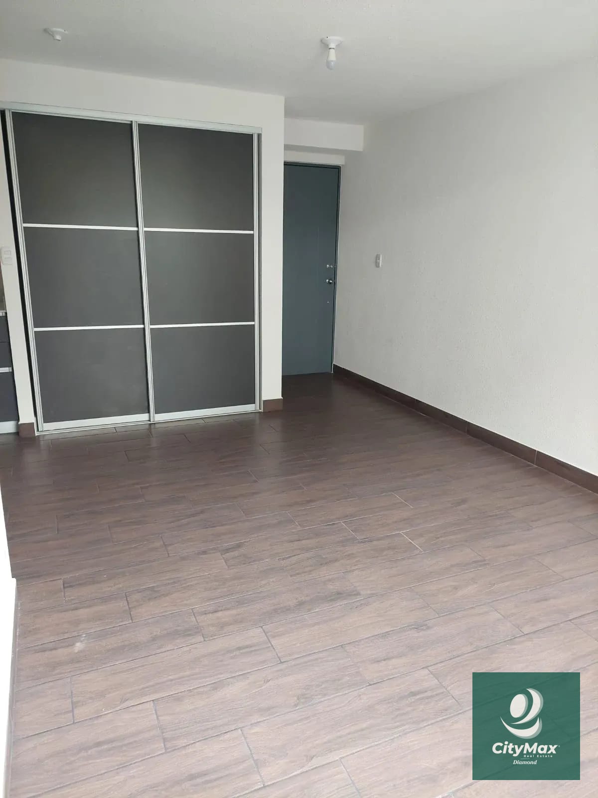 Apartamento Económico en Venta en Zona 10 Mixco — Apartamento en Venta en Zona 10 Mixco, Guatemala, Ciudad — foto 3 de 11