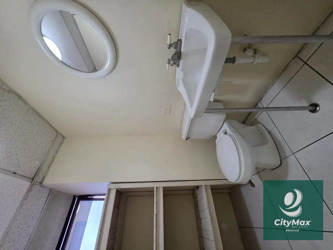 Oficina Amueblada en Renta en Zona 9 Torre Cristal — Oficina en Alquiler en Zona 9, Guatemala, Ciudad — foto 9 de 14