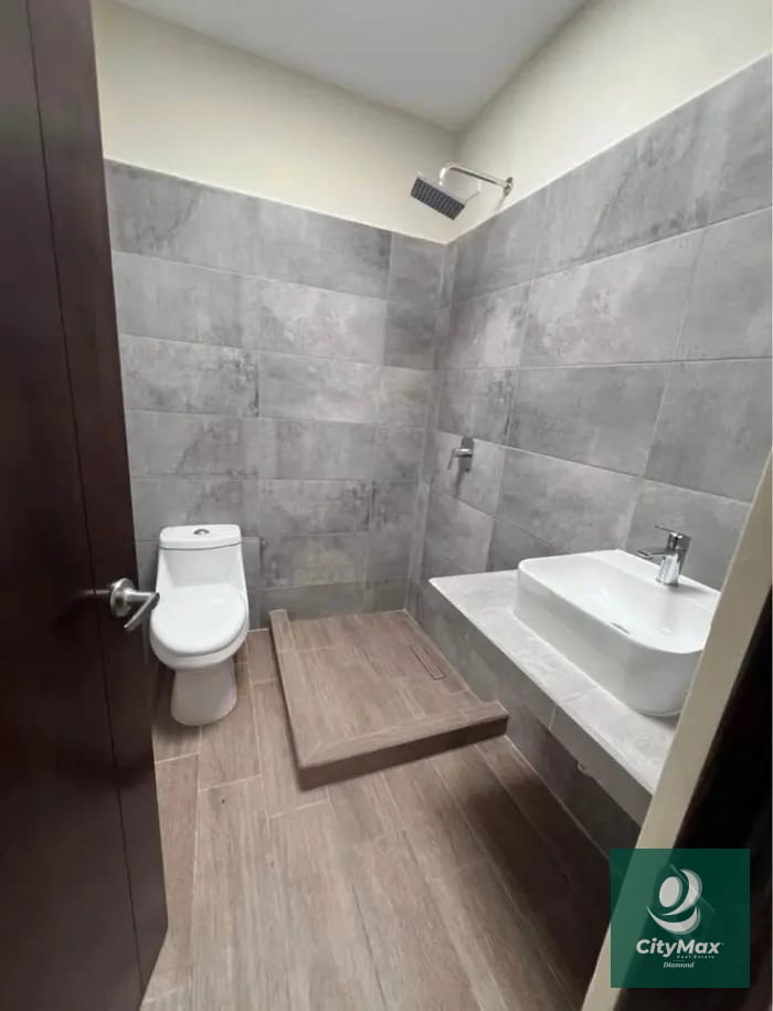 Casa en Venta en Km 21.5 Carretera a Fraijanes — Casa en Venta en Fraijanes, Carretera a El Salvador, Guatemala, Ciudad — foto 3 de 10