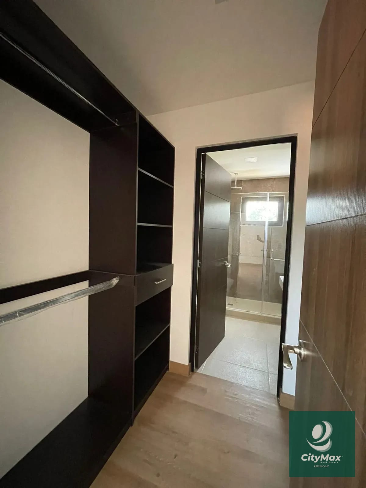 Casa dentro de Condominio en Venta en Zona 15 La Isla — Casa en Venta en Zona 15, Guatemala, Ciudad — foto 8 de 17