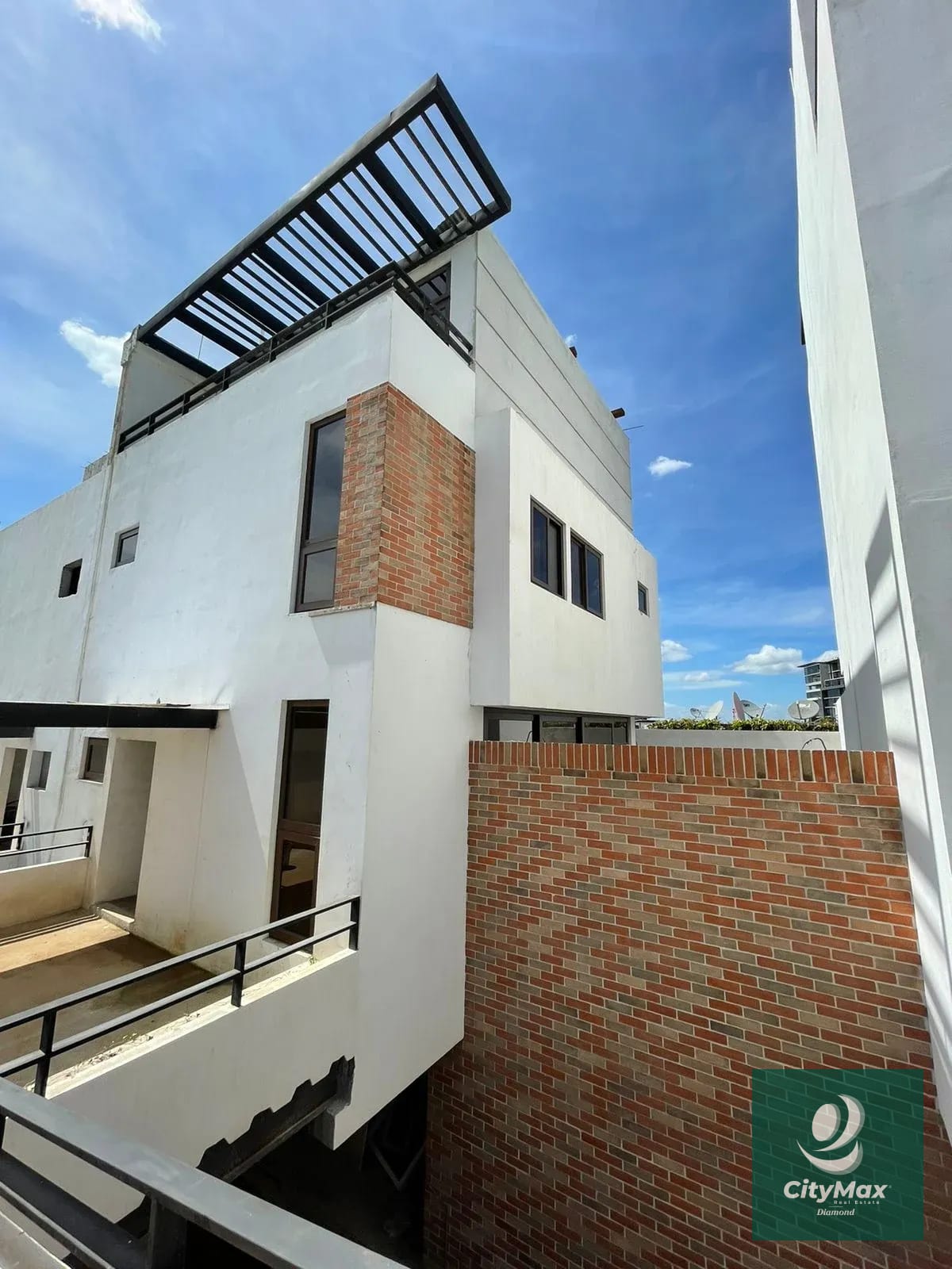 Casa dentro de Condominio en Venta en Zona 15 La Isla — Casa en Venta en Zona 15, Guatemala, Ciudad — foto 15 de 17