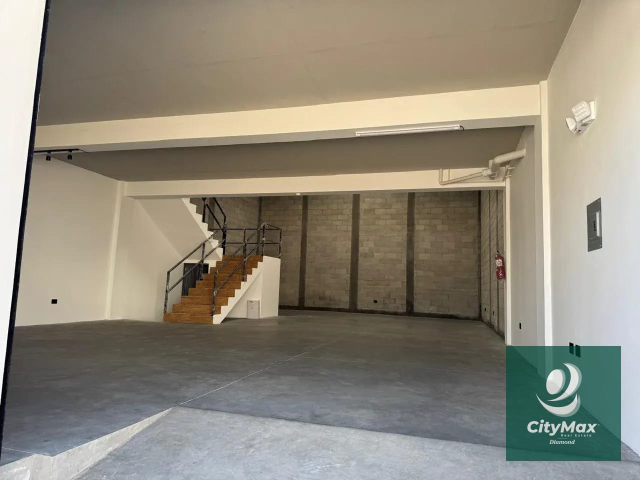 Ofibodega en Renta en Chimaltenango — Bodega / Ofibodega en Alquiler en San Andrés Itzapa, Chimaltenango — foto 11 de 12