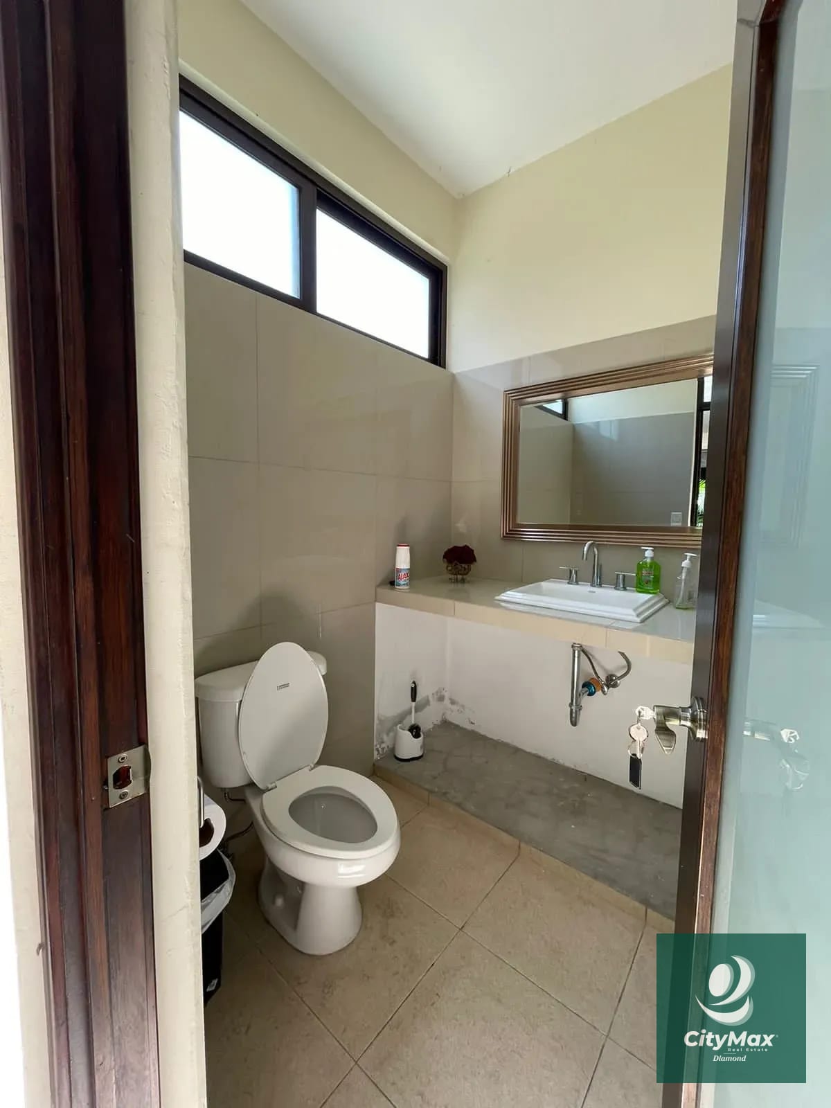 Casa en Venta en el Centro de Jutiapa sobre calle principal — Casa en Venta en Atescatempa, Jutiapa — foto 11 de 17