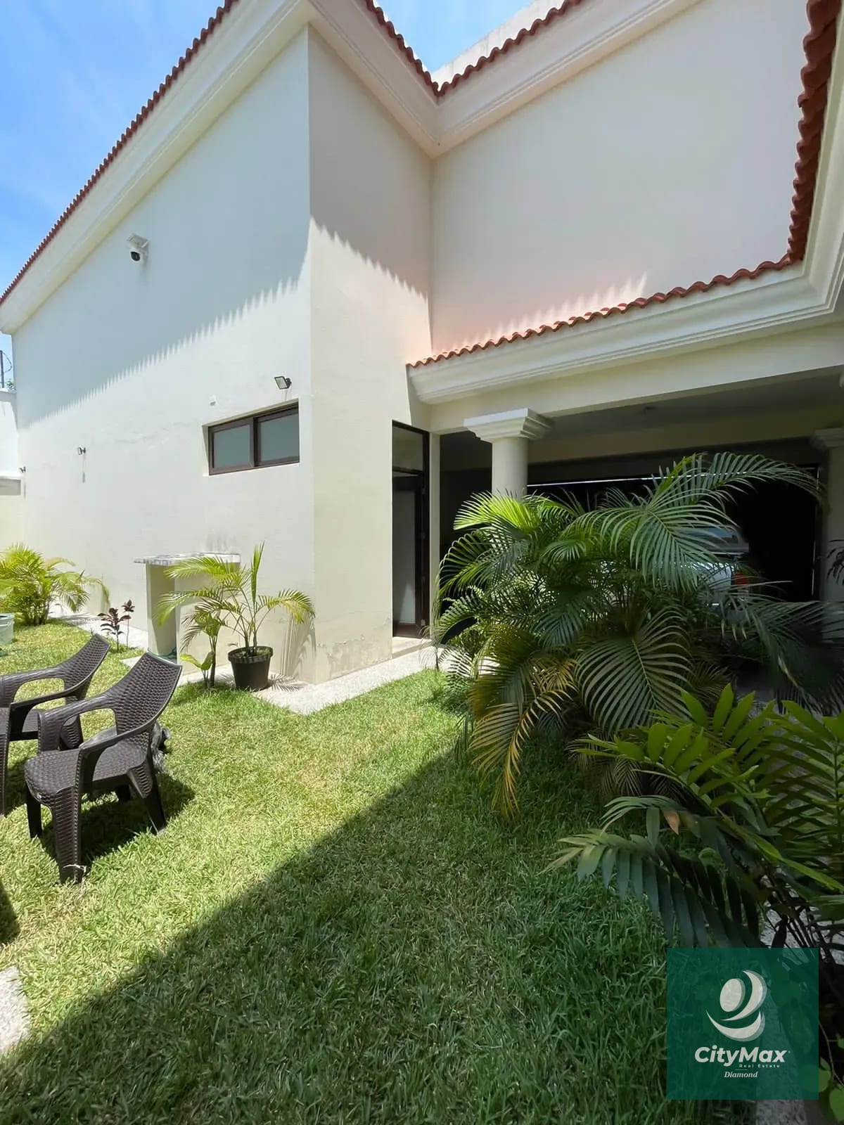 Casa en Venta en el Centro de Jutiapa sobre calle principal — Casa en Venta en Atescatempa, Jutiapa — foto 9 de 17