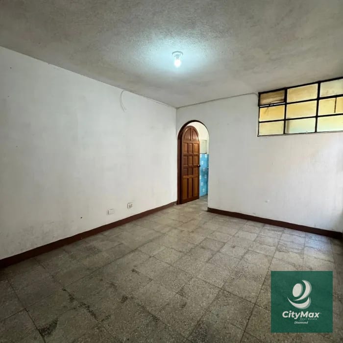 Casa en Venta en Aurora 1 Zona 13 Ciudad de Guatemala — Casa en Venta en Aurora I, Zona 13, Guatemala, Ciudad — foto 4 de 11
