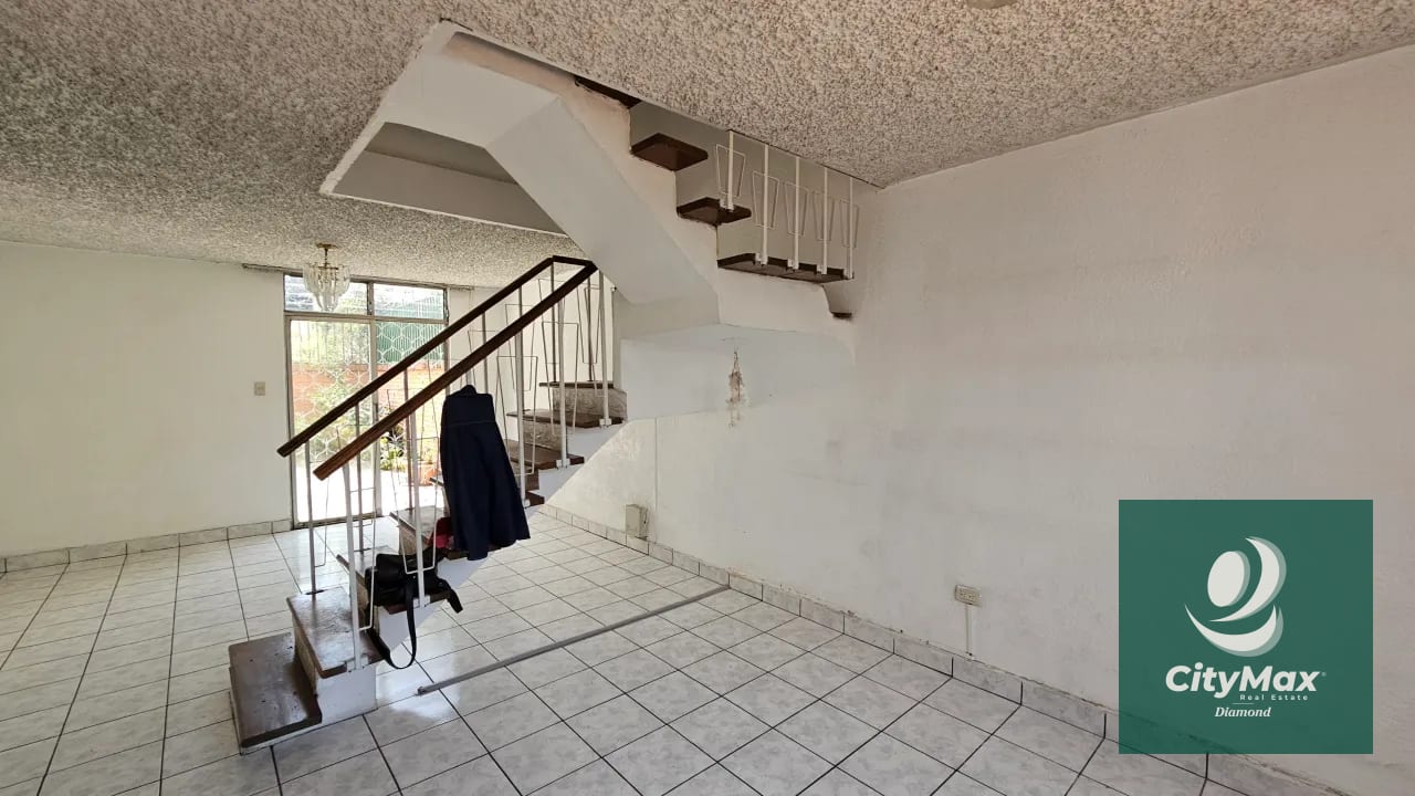 Casa para oficina a puerta cerrada en Avenida Petapa Zona 12 — Casa en Alquiler en Avenida Petapa, Zona 12, Guatemala, Ciudad — foto 4 de 13