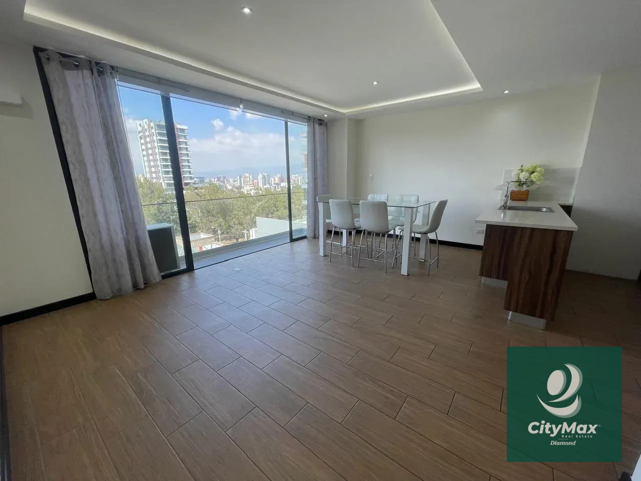 Apartamento en Venta en Zona 15 Ciudad de Guatemala — Apartamento en Venta en Vista Hermosa I, Zona 15, Guatemala, Ciudad — foto 1 de 17