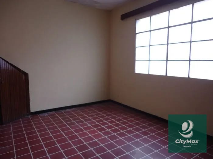 Casa para uso Comercial en Renta en Zona 5 Ciudad de Guatemala — Casa en Alquiler en Zona 5, Guatemala, Ciudad — foto 3 de 17