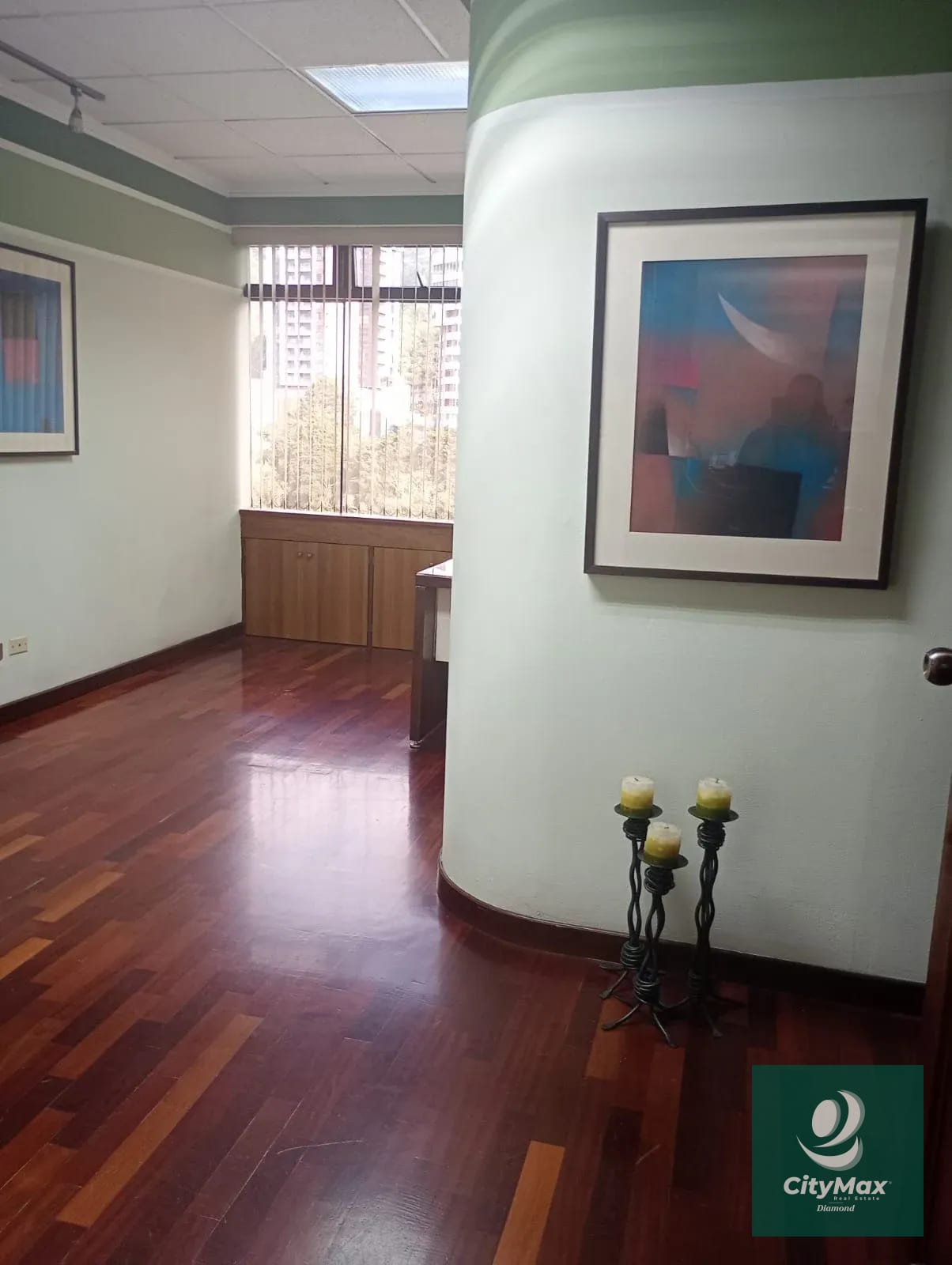 Oficina u clínica en Renta en Edificio Multimedica Zona 15 Guatemala — Oficina en Alquiler en Multimedica, Zona 15, Guatemala, Ciudad — foto 1 de 5