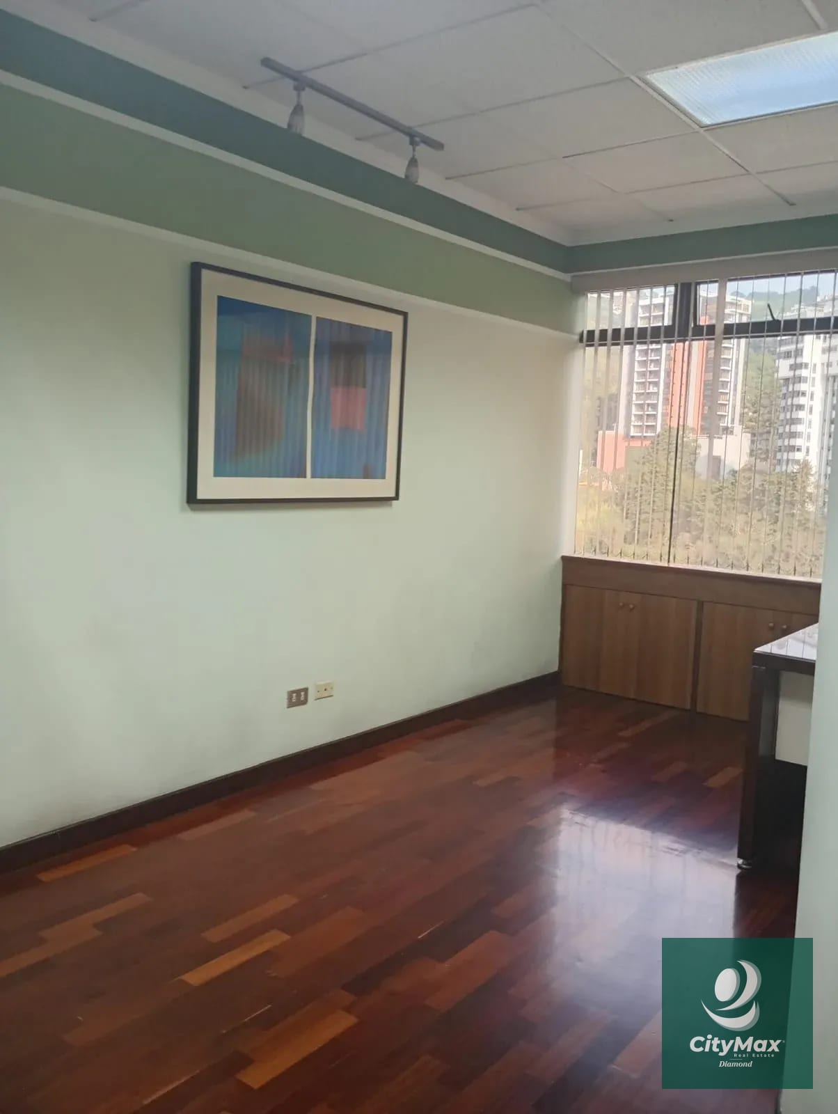 Oficina u clínica en Renta en Edificio Multimedica Zona 15 Guatemala — Oficina en Alquiler en Multimedica, Zona 15, Guatemala, Ciudad — foto 4 de 5