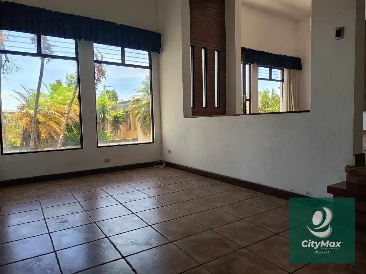 Casa en Renta en Condominio en Ciudad San Cristóbal — Casa en Alquiler en Zona 8 Mixco, Guatemala, Ciudad — foto 2 de 11