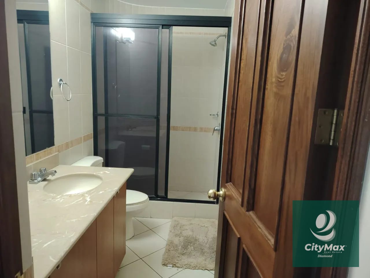 Apartamento semi amueblado en Renta en Zona 14 Las Américas — Apartamento en Alquiler en Zona 14, Guatemala, Ciudad — foto 6 de 13