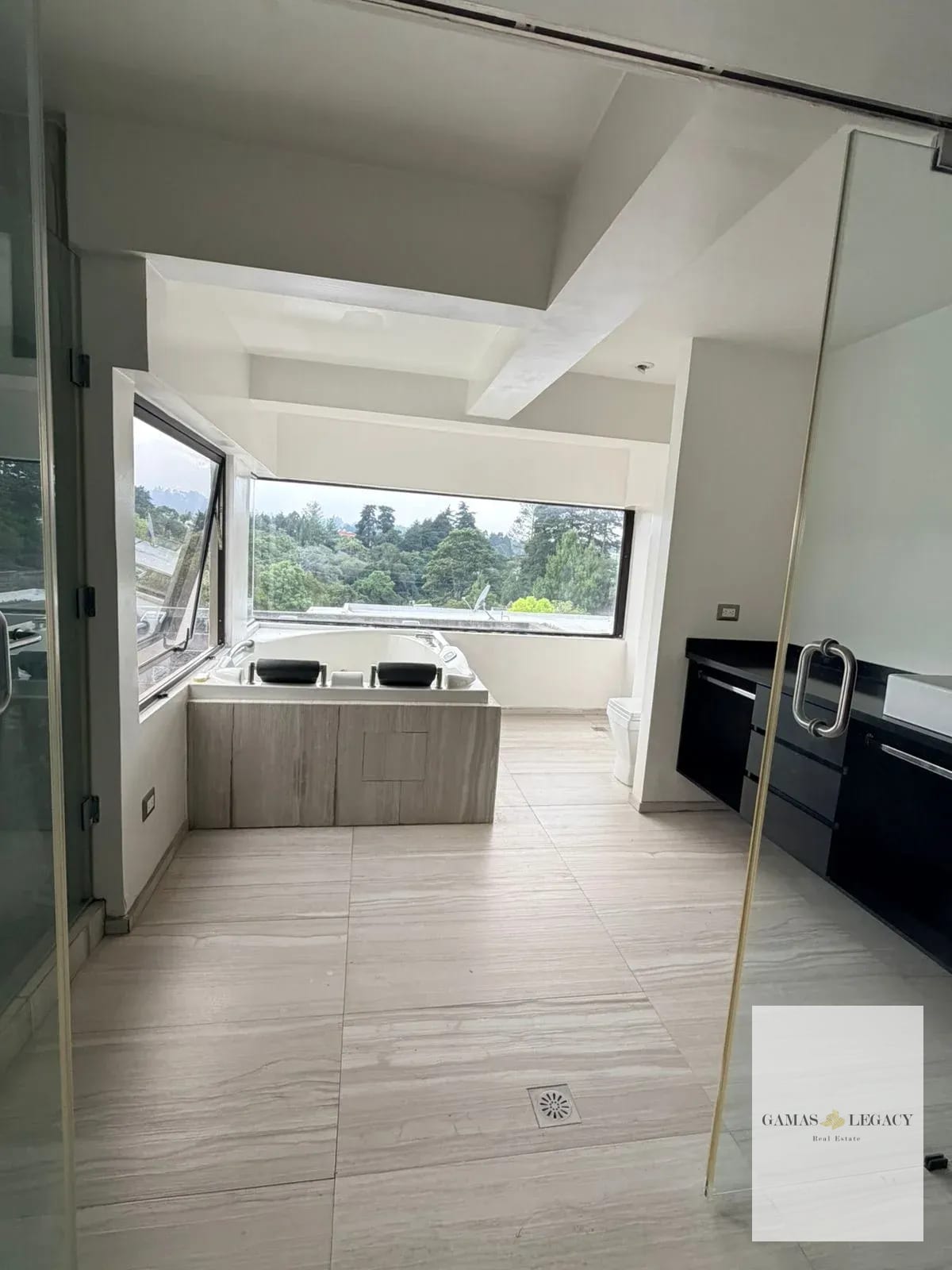 Casa en Venta | Casa de esquina | Santuaria Muxbal — Casa en Venta en Santuaria Muxbal, Muxbal, Guatemala, Ciudad — foto 11 de 16