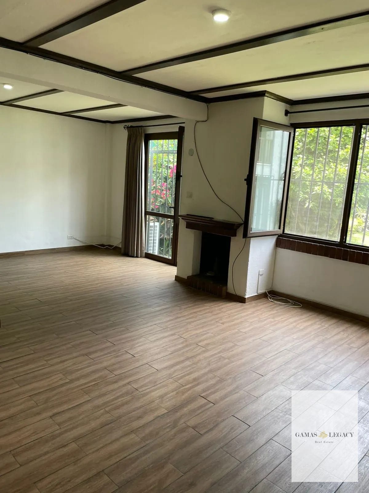 CASA EN RENTA | USO VIVIENDA U OFICINA | ZONA 10 — Casa en Alquiler en Zona 10, Guatemala, Ciudad — foto 2 de 9