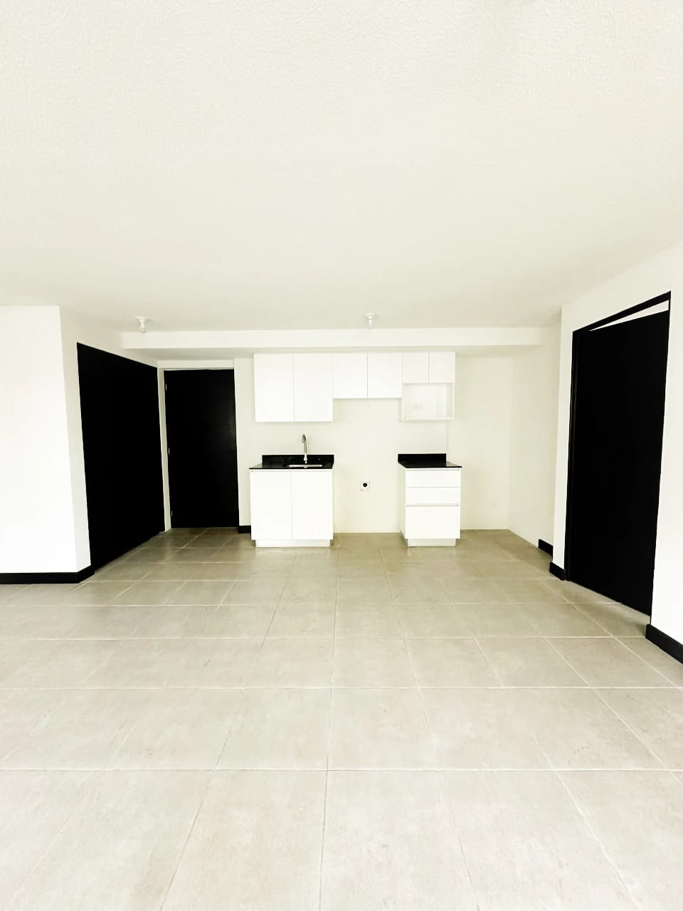 Apartamento en renta zona 12, excelente ubicación — Apartamento en Alquiler en Esenta, Zona 12, Guatemala, Ciudad — foto 4 de 14