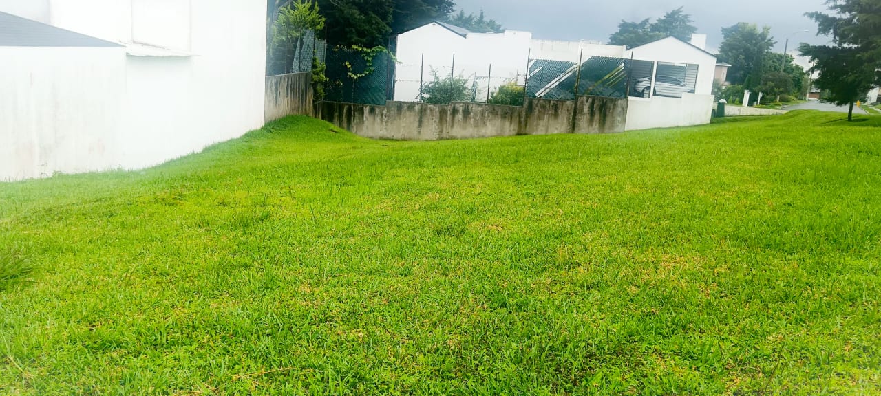 Vendo lindo y amplio terreno La Fontana 2 — Terreno en Venta en La Fontana II, Carretera a El Salvador, Guatemala, Ciudad — foto 2 de 4