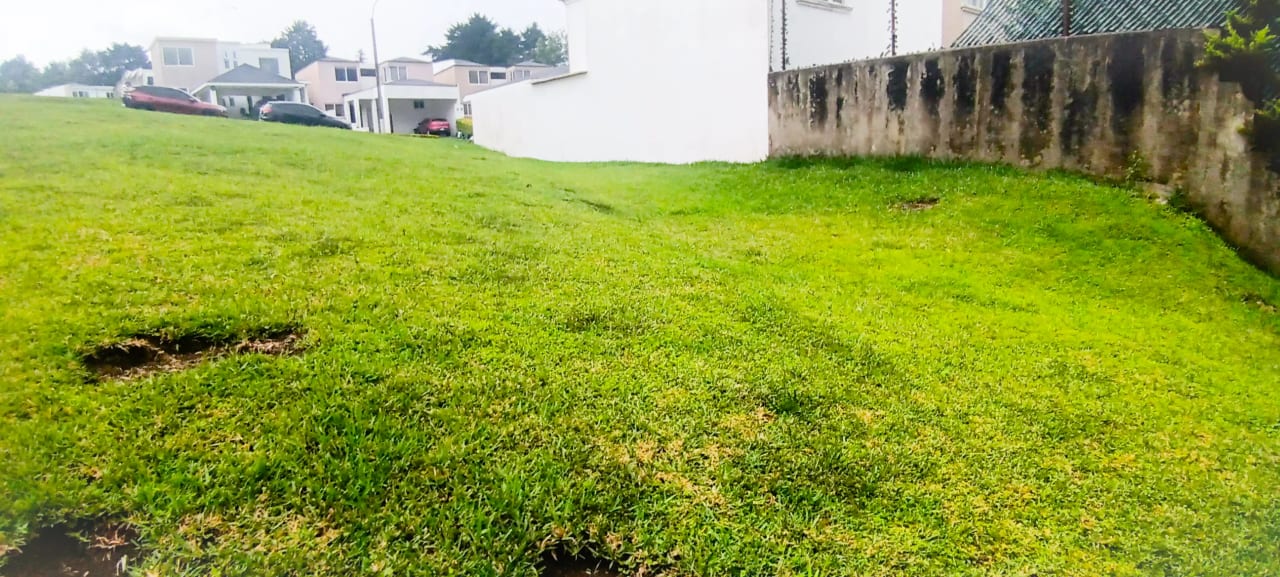 Vendo lindo y amplio terreno La Fontana 2 — Terreno en Venta en La Fontana II, Carretera a El Salvador, Guatemala, Ciudad — foto 4 de 4