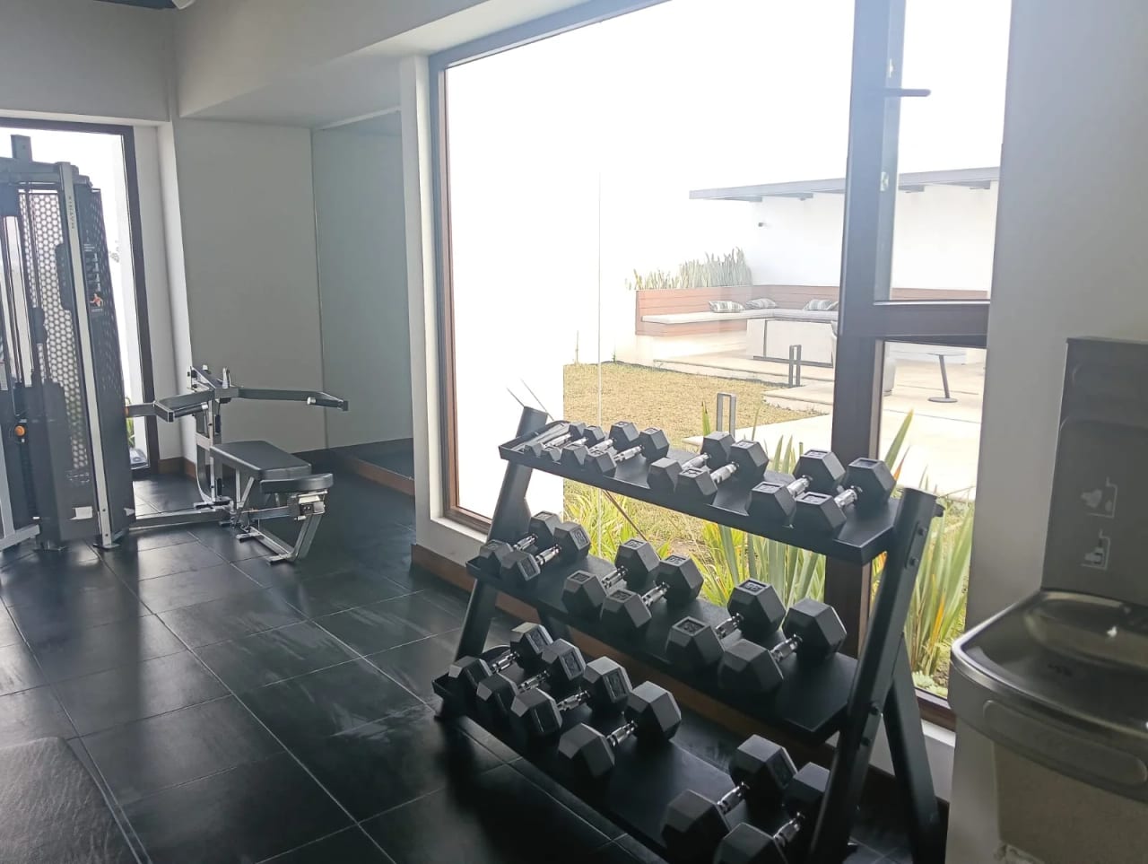 RENTO APTO AMUEBLADO/EQUIPADO Z.16 VH4 NARU16 REF.6890 — Apartamento en Alquiler en Zona 16, Guatemala, Ciudad — foto 9 de 13