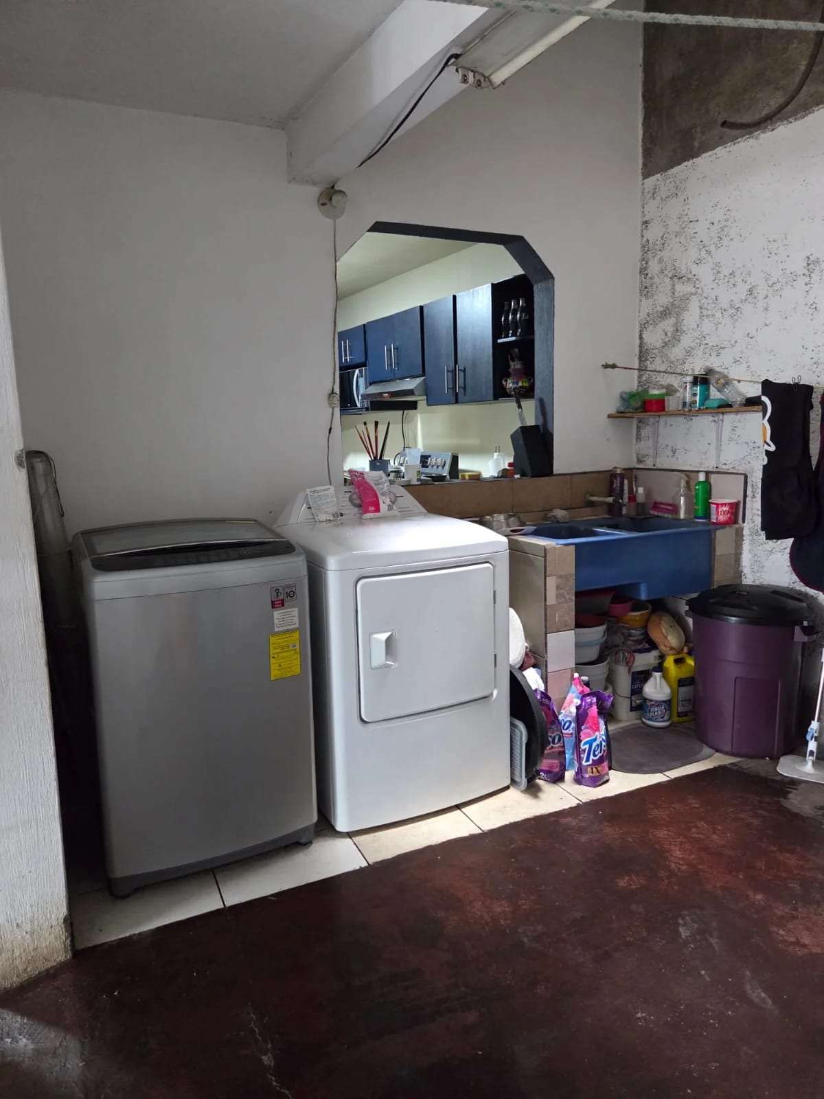 VENDO CASA ZONA 1 CERCA MERCADO SAN MARTIN — Casa en Venta en Zona 1, Guatemala, Ciudad — foto 9 de 11