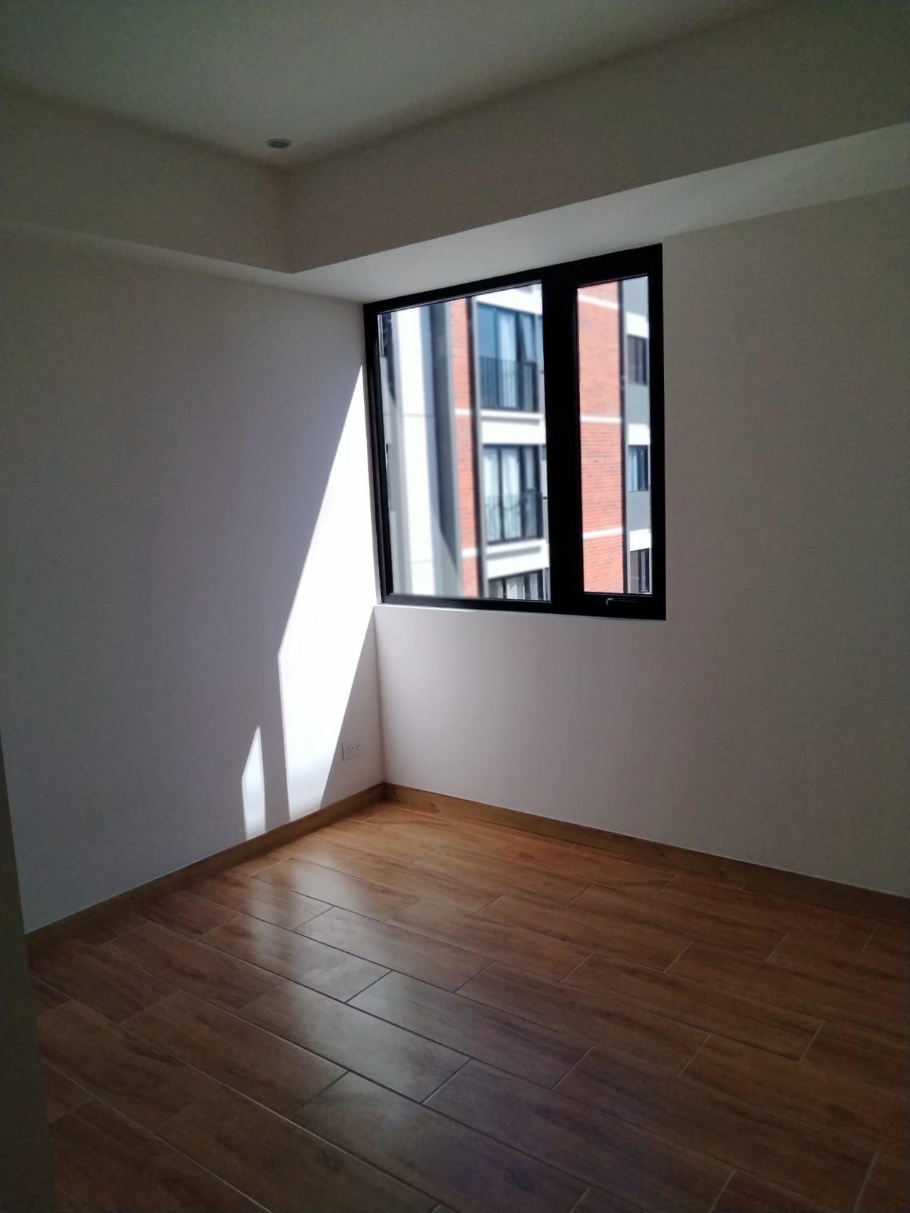 RENTO APTO ZONA 9 CENDANA REF.6912 *62M2, 1 PARQUEO, 2 HAB, 2 BAÑOS, LINEA BLANCA, Q.6500* — Apartamento en Alquiler en Zona 9, Guatemala, Ciudad — foto 13 de 17