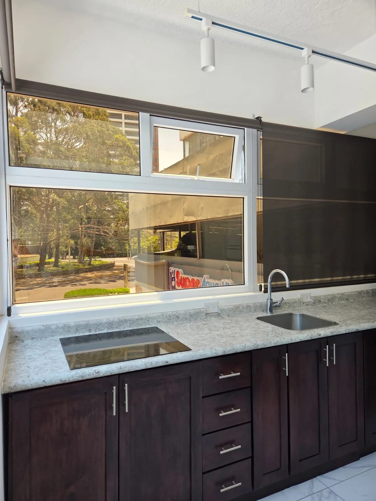 RENTO APTO AMUEBLADO ZONA 13 VISTALAGO REF.6926 *1 HAB, 1 BAÑO, 1 PARQUEO, $750* — Apartamento en Alquiler en Zona 13, Guatemala, Ciudad — foto 6 de 14