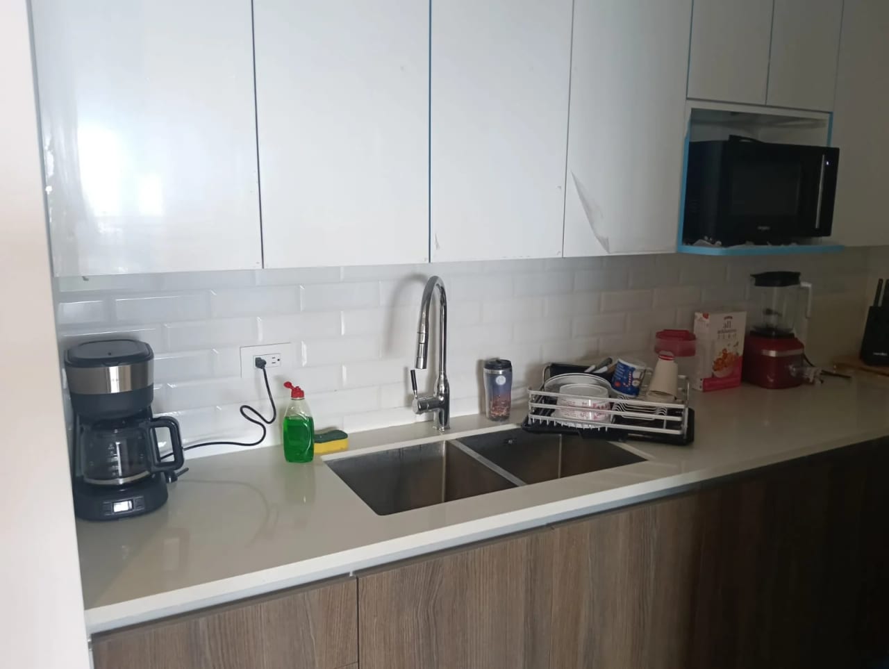 RENTO APTO AMUEBLADO/EQUIPADO Z.16 VH4 NARU16 REF.6890 *2 HAB, 2 BAÑOS, 2 PARQUEOS, AMPLIA TERRAZA, 142.97M2, $1150* — Apartamento en Alquiler en Zona 16, Guatemala, Ciudad — foto 10 de 12