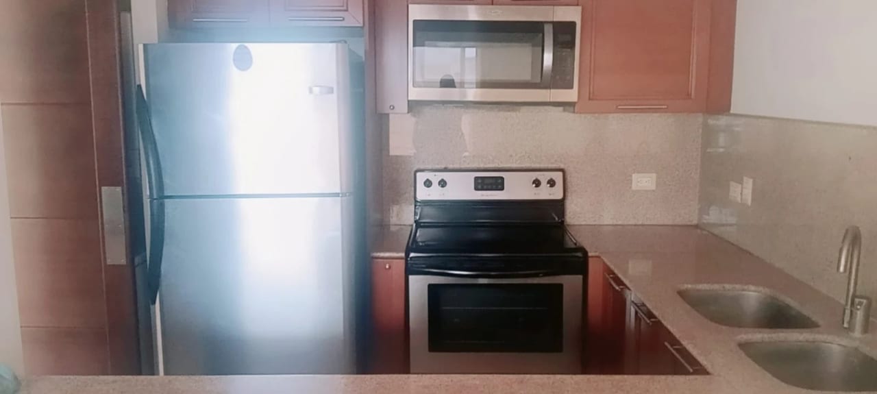 Vendo Apto Z.10 Edif. Mirafiori REF.6827 *110 M2, 2 Hab, 2 Baños, 2 Parqueos, $242,000* — Apartamento en Venta en Zona 10, Guatemala, Ciudad — foto 1 de 17