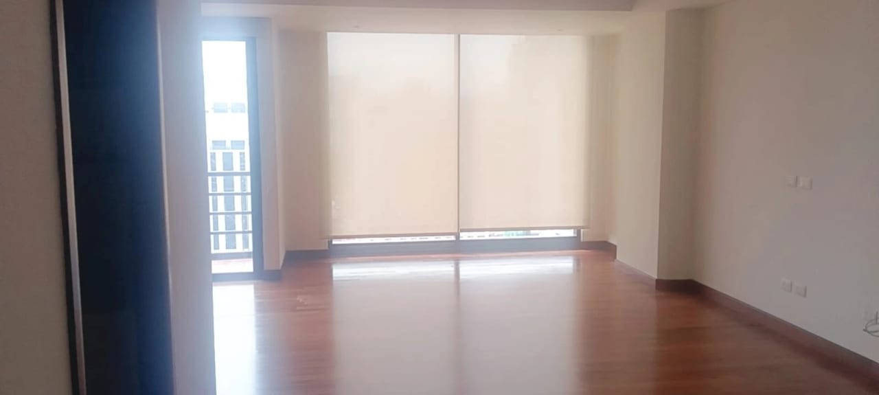 Vendo Apto Z.10 Edif. Mirafiori REF.6827 *110 M2, 2 Hab, 2 Baños, 2 Parqueos, $242,000* — Apartamento en Venta en Zona 10, Guatemala, Ciudad — foto 8 de 17