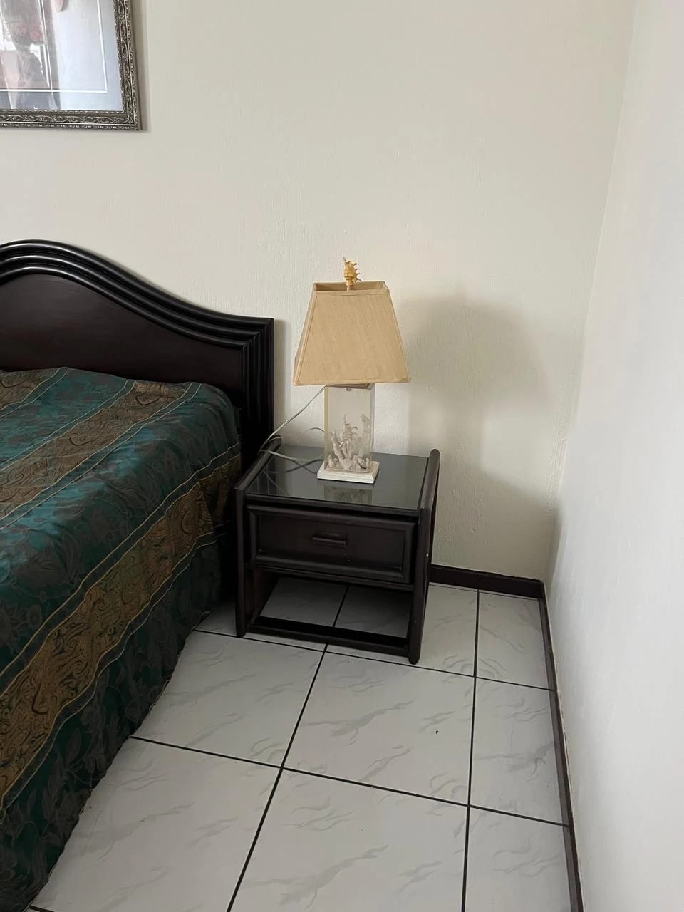 Rento Apto Z.9 Amueblado EDIF.12-29 REF.6902 *3 Hab, 2 Baños, 2 Parqueos, Q.9000* — Apartamento en Alquiler en Zona 9, Guatemala, Ciudad — foto 4 de 17