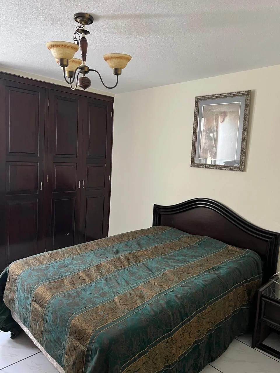 Rento Apto Z.9 Amueblado EDIF.12-29 REF.6902 *3 Hab, 2 Baños, 2 Parqueos, Q.9000* — Apartamento en Alquiler en Zona 9, Guatemala, Ciudad — foto 9 de 17