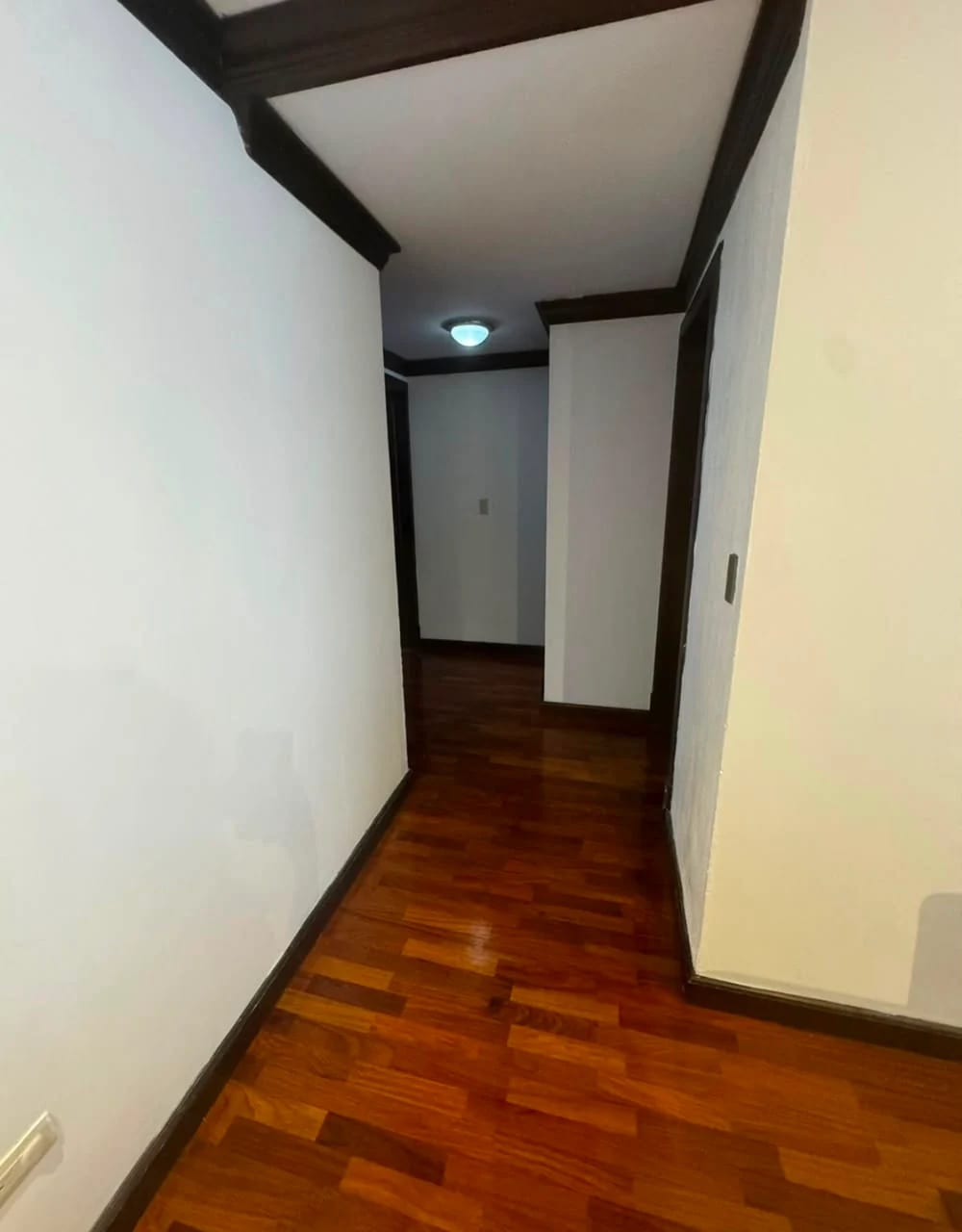 Rento Apto 3 Hab Zona 14 la Villa REF.6941 *3 Hab, 3 Baños, 2 Parq — Apartamento en Alquiler en Zona 14, Guatemala, Ciudad — foto 4 de 16