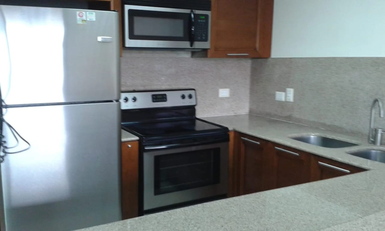 Rento Apto Z.10 Edif. Mirafiori, 6953 *110M2, 2 Hab, 2 Baños, 2 Parq — Apartamento en Alquiler en Zona 10, Guatemala, Ciudad — foto 10 de 13