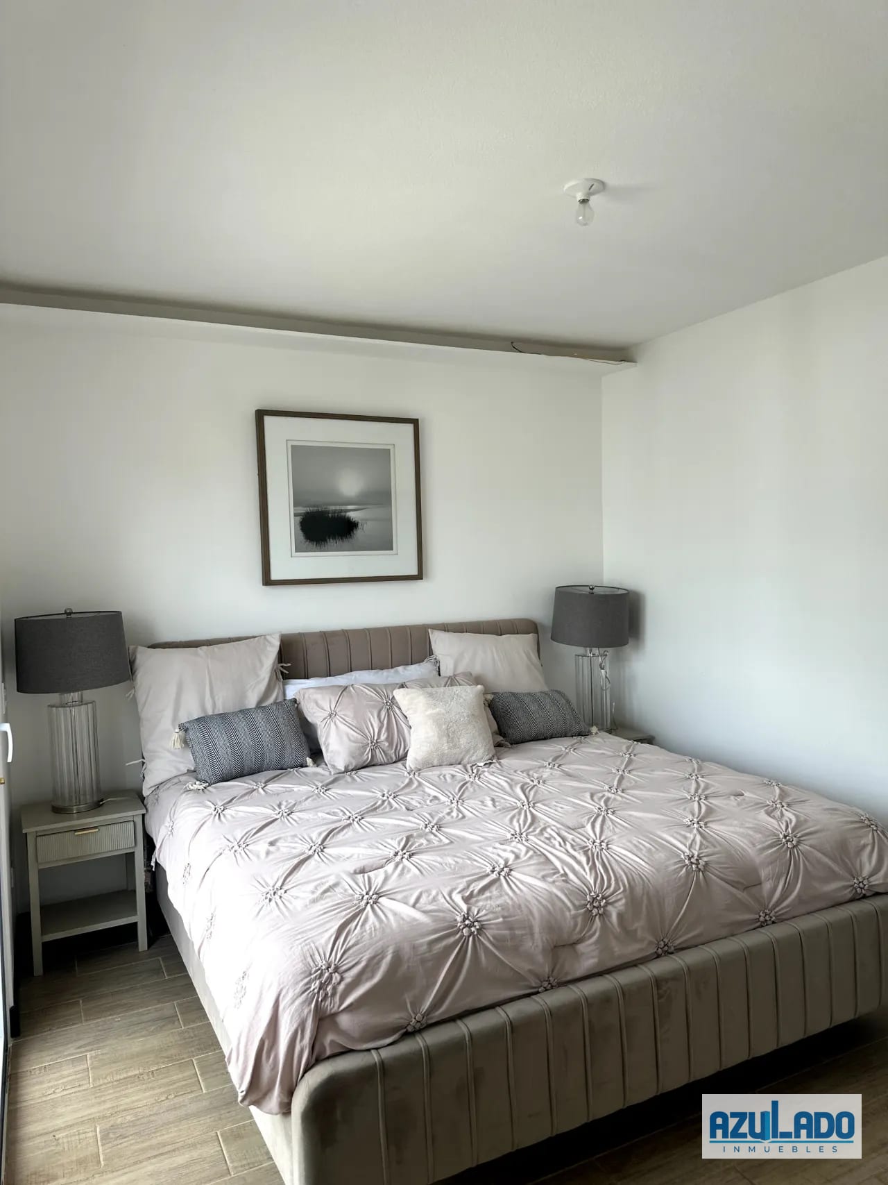 Dormitorio principal — Casas en Bosques de Santa Elena 135m2 — Casa en Venta en Carretera a El Salvador, Guatemala, Ciudad — foto 8 de 9