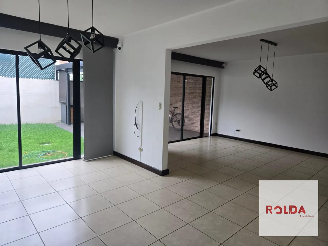 Casa en Renta zona 16, Portal de San Isidro (dentro de Hacienda Real) — Casa en Alquiler en Zona 16, Guatemala, Ciudad — foto 2 de 6
