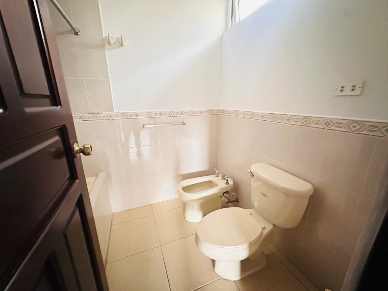 CASA EN VENTA, SANTA MÓNICA VI 267 MTS2, 4 DORMITORIOS, SANTA MÓNICA VI OLMECA — Casa en Venta en Carretera a El Salvador, Guatemala, Ciudad — foto 10 de 16