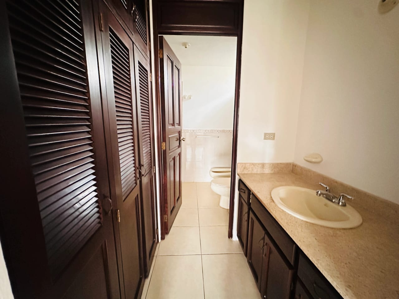 CASA EN VENTA, SANTA MÓNICA VI 267 MTS2, 4 DORMITORIOS, SANTA MÓNICA VI OLMECA — Casa en Venta en Carretera a El Salvador, Guatemala, Ciudad — foto 9 de 16