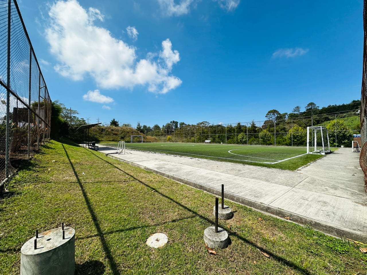 Casa con Pérgola y Jardín 3 Hab. / Santuaria Muxbal CAES — Casa en Venta en Santuaria Muxbal, Muxbal, Guatemala, Ciudad — foto 13 de 17