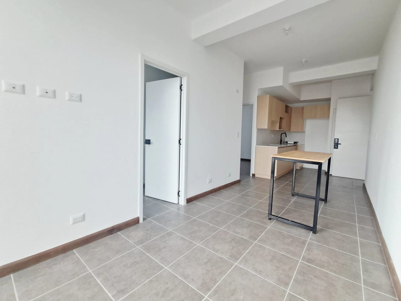 Apartamento en Renta P/estrenar, Edif. Quince Esquina, Zona 15 — Apartamento en Alquiler en Quince Esquina, Zona 15, Guatemala, Ciudad — foto 1 de 17