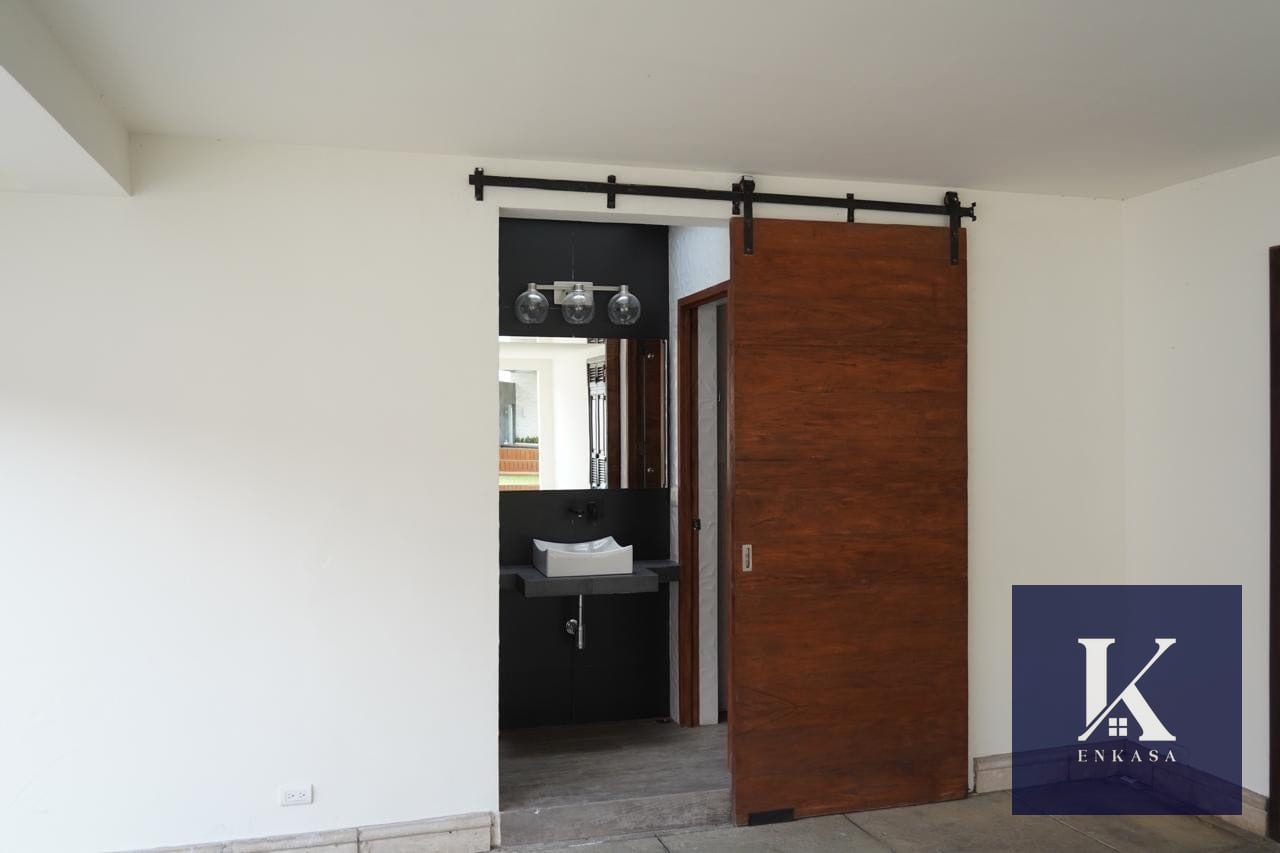 Casa Venta el Prado Zona 10 — Casa en Venta en Santa Catarina Pinula, Guatemala, Ciudad — foto 4 de 15