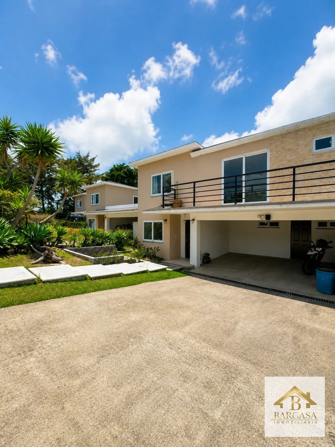 Se Vende casa km 25 carretera al Salvador Condominio Fontana — Casa en Venta en km 21-25, Carretera a El Salvador, Guatemala, Ciudad — foto 1 de 17