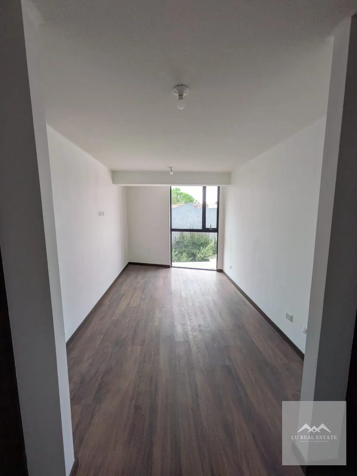 Apartamento en renta de dos habitaciones en z11 — Apartamento en Alquiler en Zona 11, Guatemala, Ciudad — foto 1 de 5