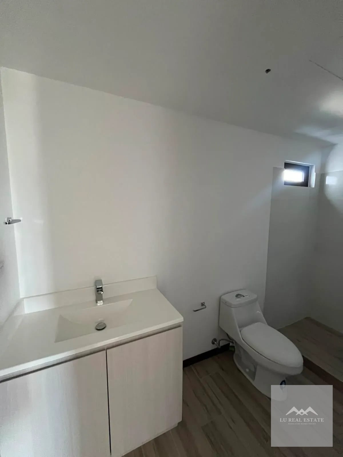 Espectacular apartamento a la venta en z10 de dos habitaciones — Apartamento en Venta en Zona 10, Guatemala, Ciudad — foto 9 de 10