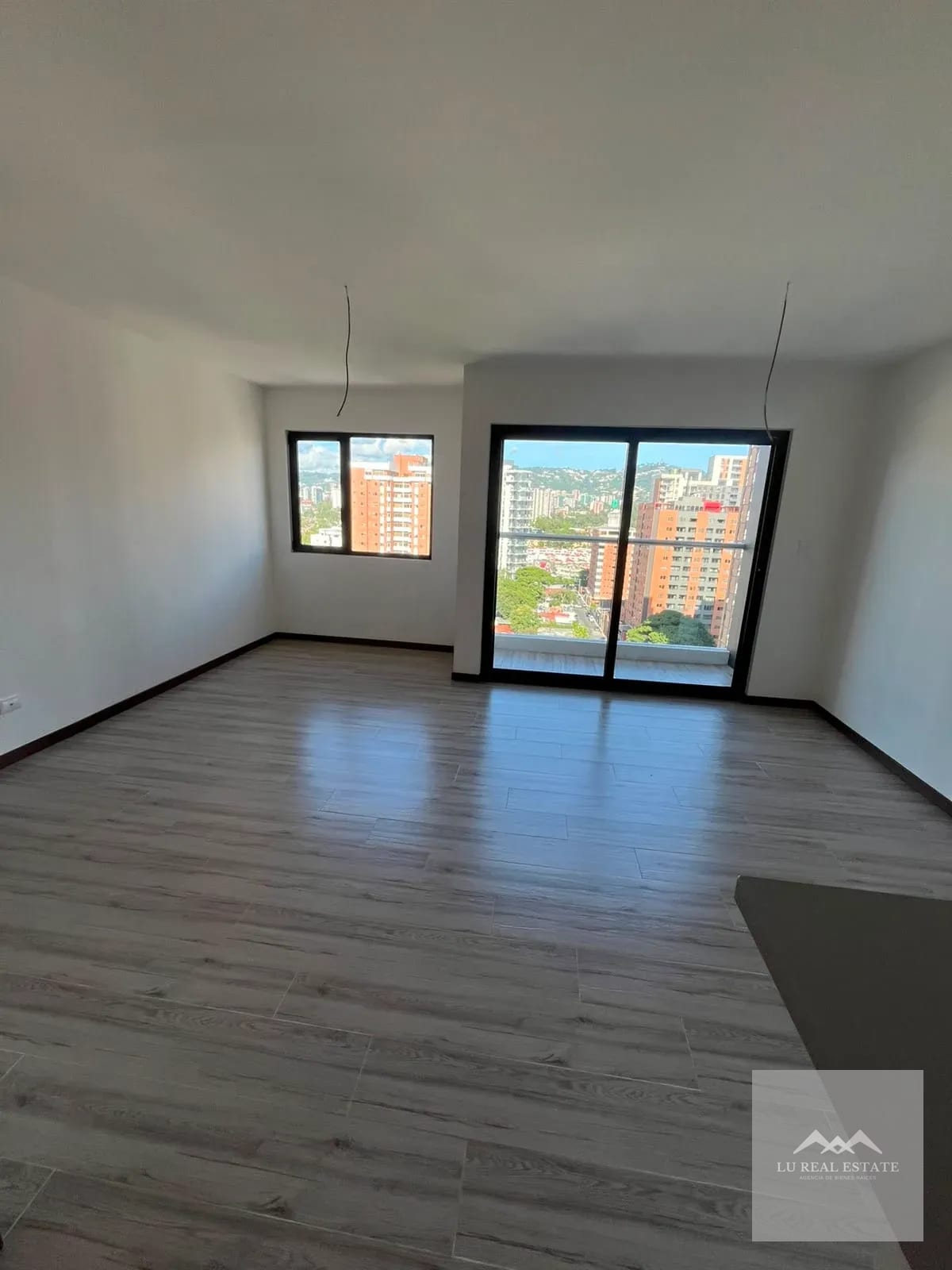 Espectacular apartamento de dos habitaciones en z10 — Apartamento en Venta en Zona 10, Guatemala, Ciudad — foto 2 de 7