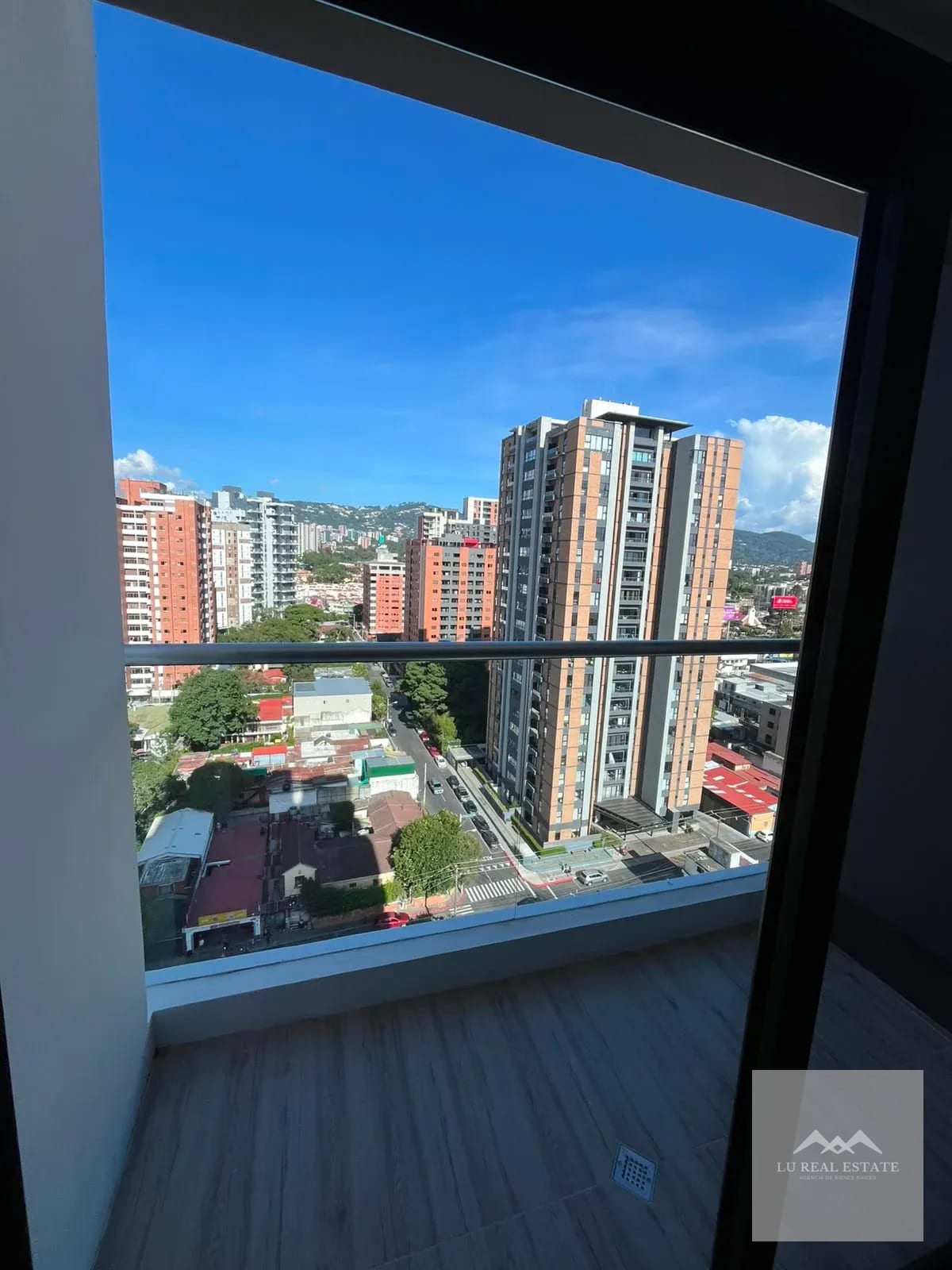 Espectacular apartamento de dos habitaciones en z10 — Apartamento en Venta en Zona 10, Guatemala, Ciudad — foto 3 de 7