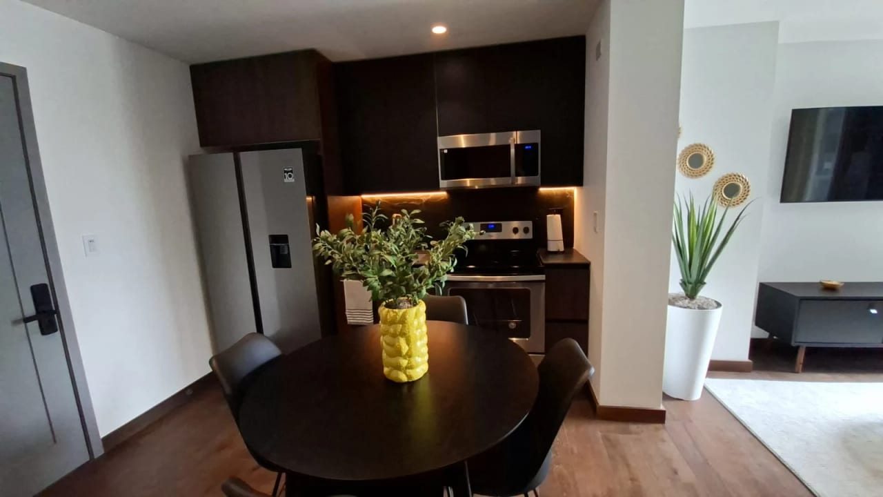 Rento Precioso Apartamento de 1 Habitación en Zona 10, Excelente Ubicación — Apartamento en Alquiler en Atarah, Zona 10, Guatemala, Ciudad — foto 7 de 16