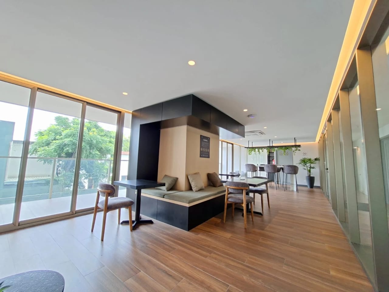 Rento Precioso Apartamento de 1 Habitación en Zona 10, Excelente Ubicación — Apartamento en Alquiler en Atarah, Zona 10, Guatemala, Ciudad — foto 11 de 16