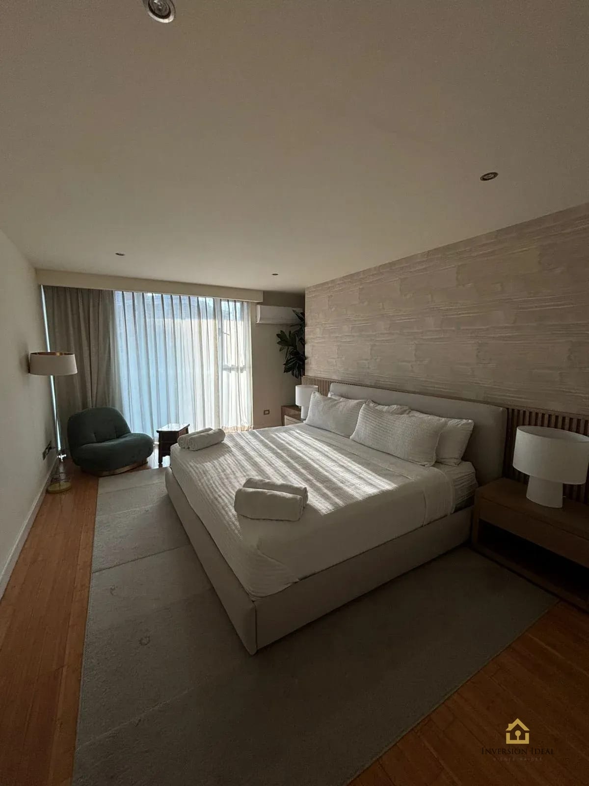 Apto Amueblado 2 Hab + Cuarto de Serv. $2,500 | Edificio Atrium Zona 10 — Apartamento en Alquiler en Atrium, Zona 10, Guatemala, Ciudad — foto 14 de 16