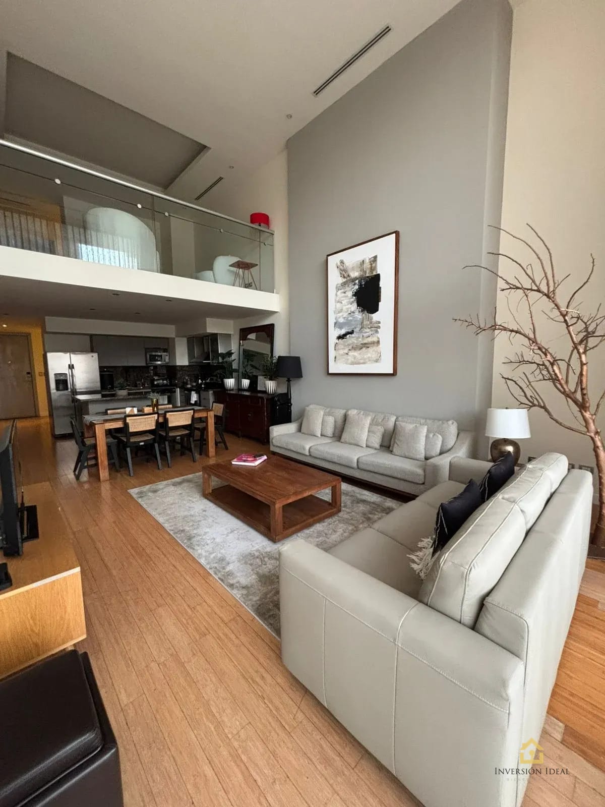 Apto Amueblado 2 Hab + Cuarto de Serv. $2,500 | Edificio Atrium Zona 10 — Apartamento en Alquiler en Atrium, Zona 10, Guatemala, Ciudad — foto 1 de 16
